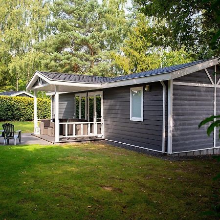 Modern Chalet With Covered Terrace In Nature Rhenen Esterno foto